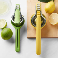 Chef’n FreshForce Citrus Juicer Lemon – Dual-Gear Handheld Juicer, Stainless Steel/Nylon, Dishwasher Safe